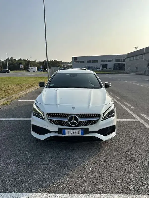 Usata Mercedes CLA180 Shooting Brake Night 109 CV (80 kW) 2016 Station wagon