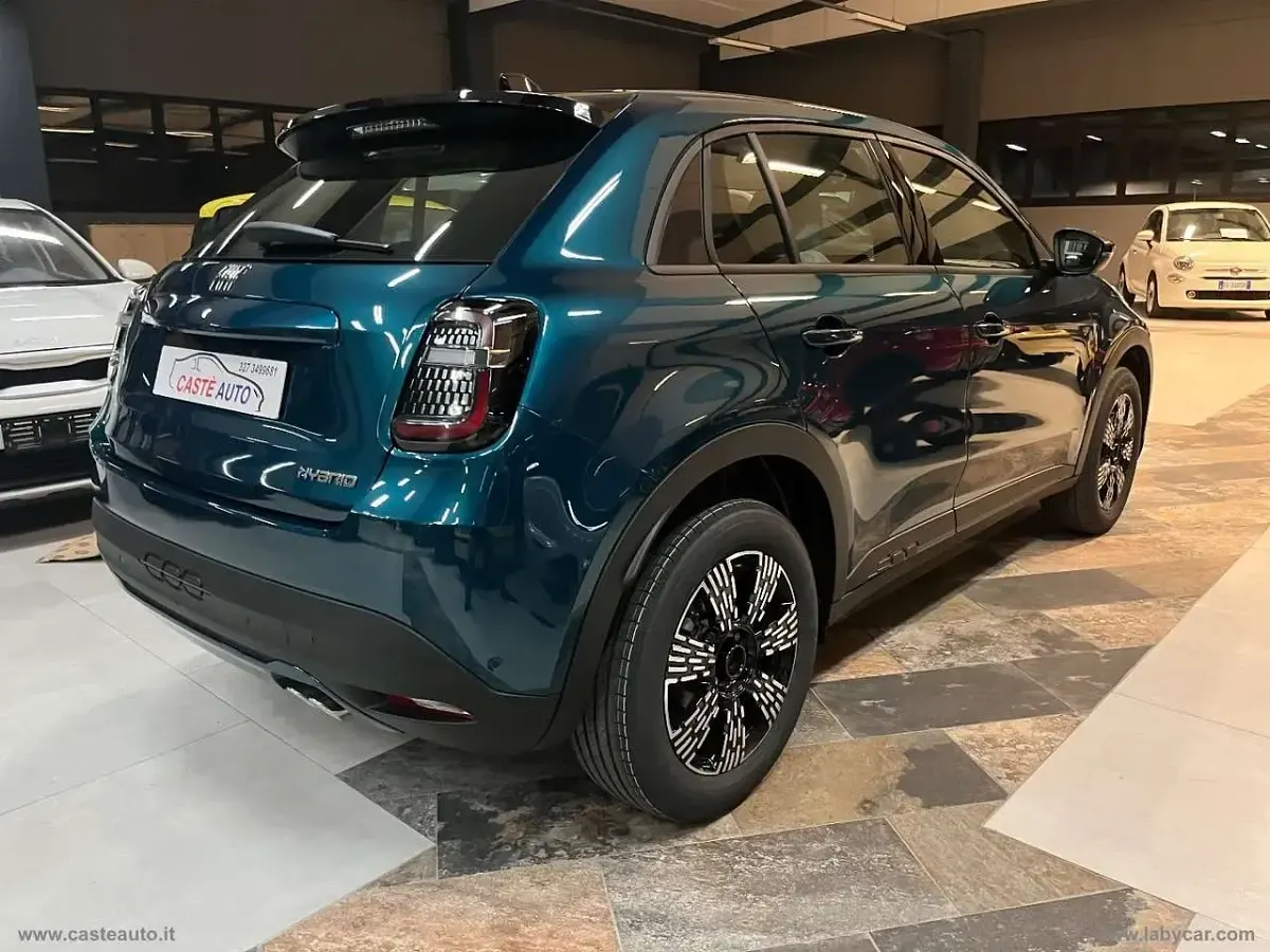 Nuova Fiat 600 Icon 136 CV (100 kW) 2026 Verde SUV