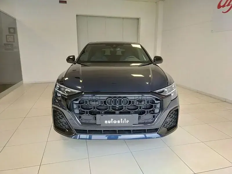 Nuova Audi Q8 S-Line 286 CV (210 kW) 2025 Blu SUV