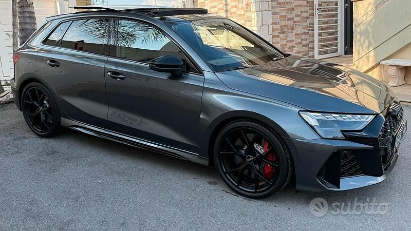 Nuova Audi RS3 2025 Grigio Berlina