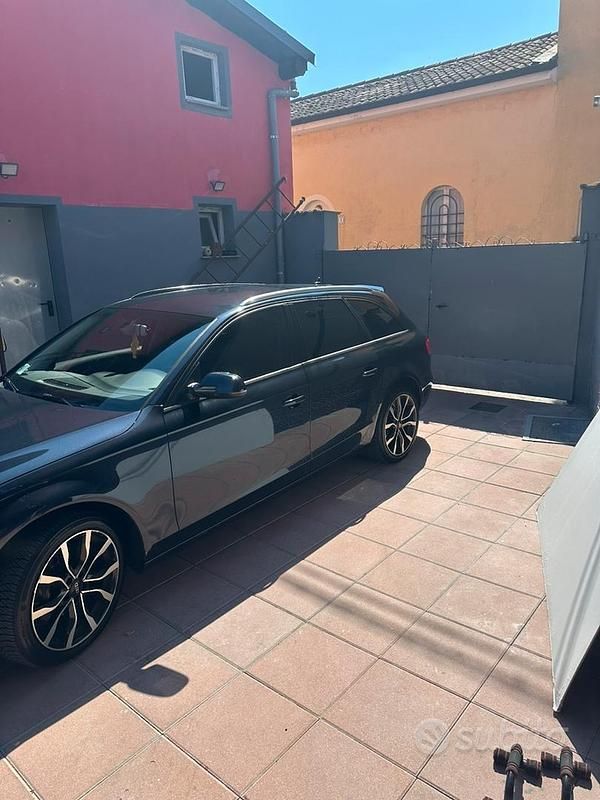 Usata Audi A4 150 CV (110 kW) 2013 Nero Station wagon