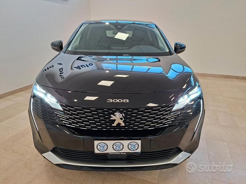 Usata Peugeot 3008 Allure 131 CV (96 kW) 2022 Nero SUV