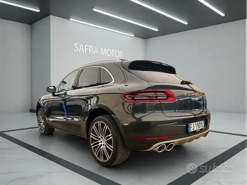 Usata Porsche Macan 250 CV (183 kW) 2017 Grigio SUV