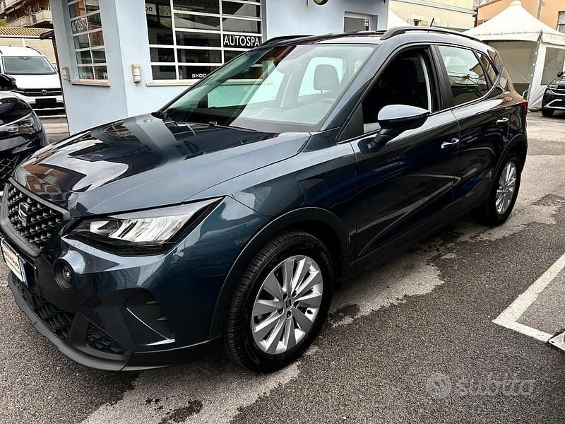Usata Seat Arona Style 89 CV (65 kW) 2022 Grigio SUV