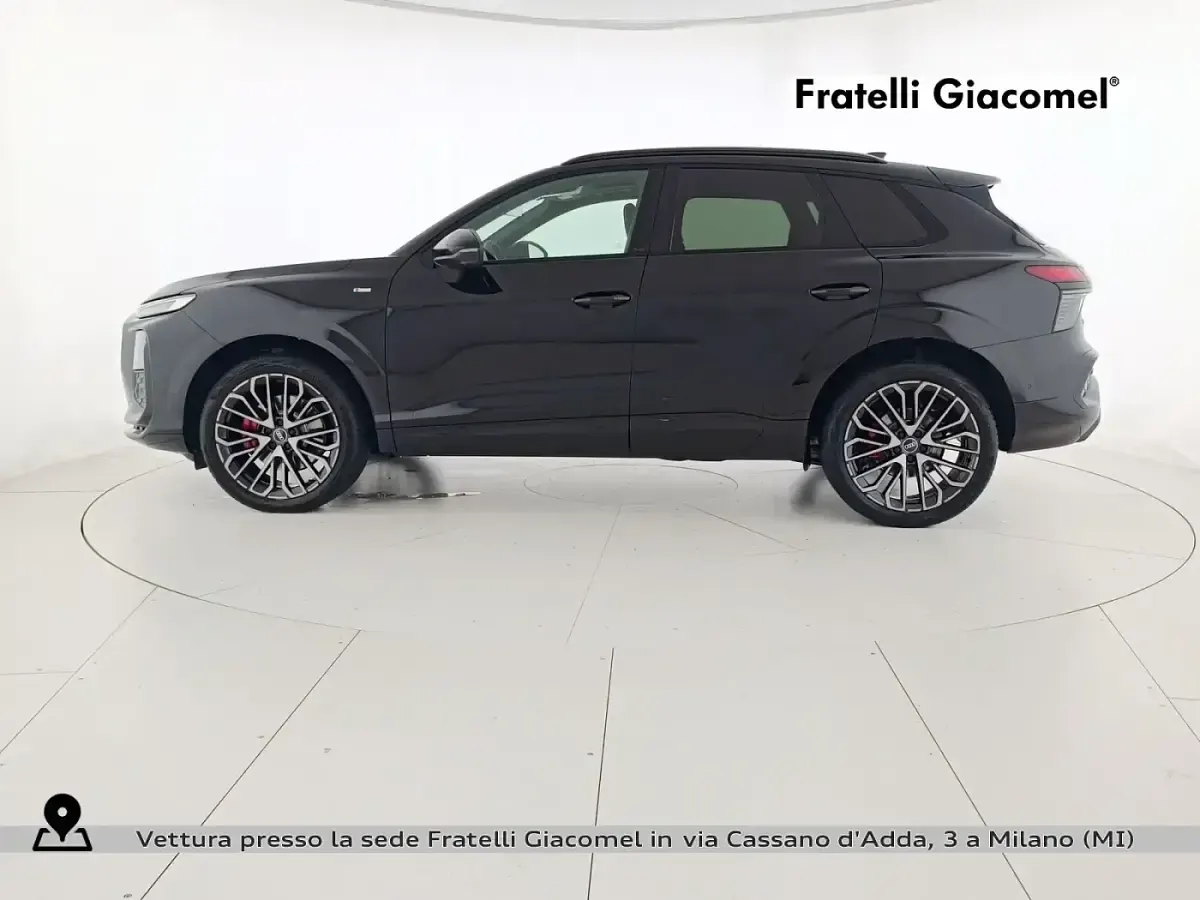 Nuova Audi Q3 S-Line 150 CV (110 kW) 2026 0e nero mito metallizzato SUV