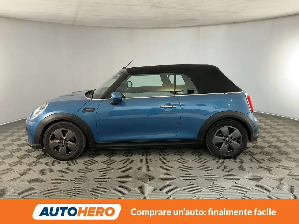 Usata Mini One Cabriolet Essential 102 CV (75 kW) 2021 Blu/azzurro Cabrio
