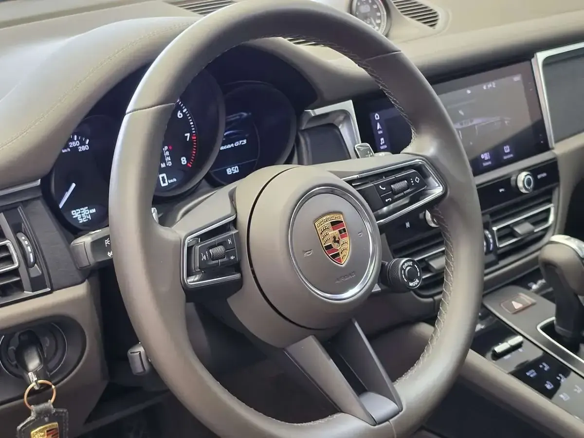 Usata Porsche Macan 441 CV (324 kW) 2022 Nero SUV