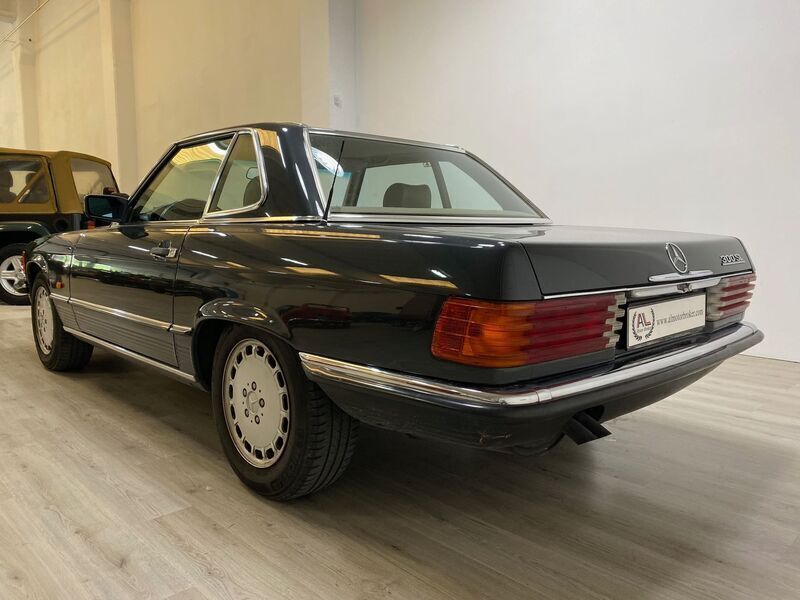 Usato 1988 Mercedes 300 3.0 Benzin 188 CV (43.900 €)
