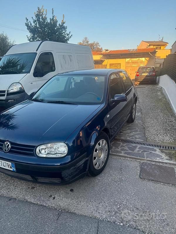 Usata VW Golf III 1998 Blu Berlina