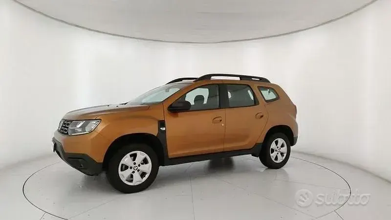 Usata Dacia Duster Comfort 116 CV (85 kW) 2020 Arancione SUV