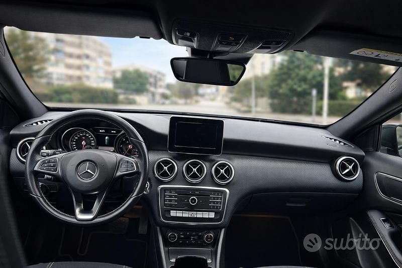 Usata Mercedes A200 2017 Grigio Berlina