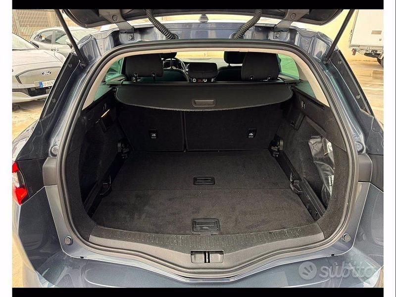Usata Renault Mégane GrandTour Bose Edition 116 CV (85 kW) 2017 Blu Station wagon