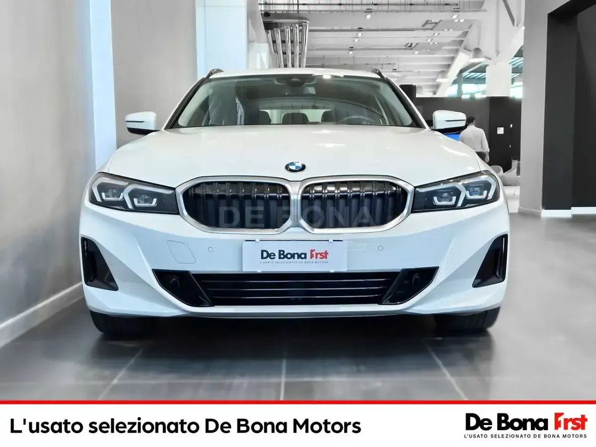 Usata BMW 320 190 CV (139 kW) 2023 Bianco Station wagon