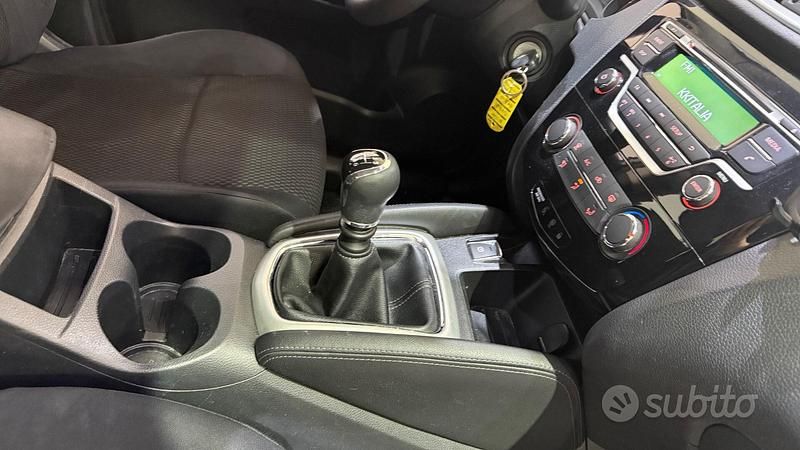 Usata Nissan Qashqai Visia 110 CV (80 kW) 2015 Grigio SUV