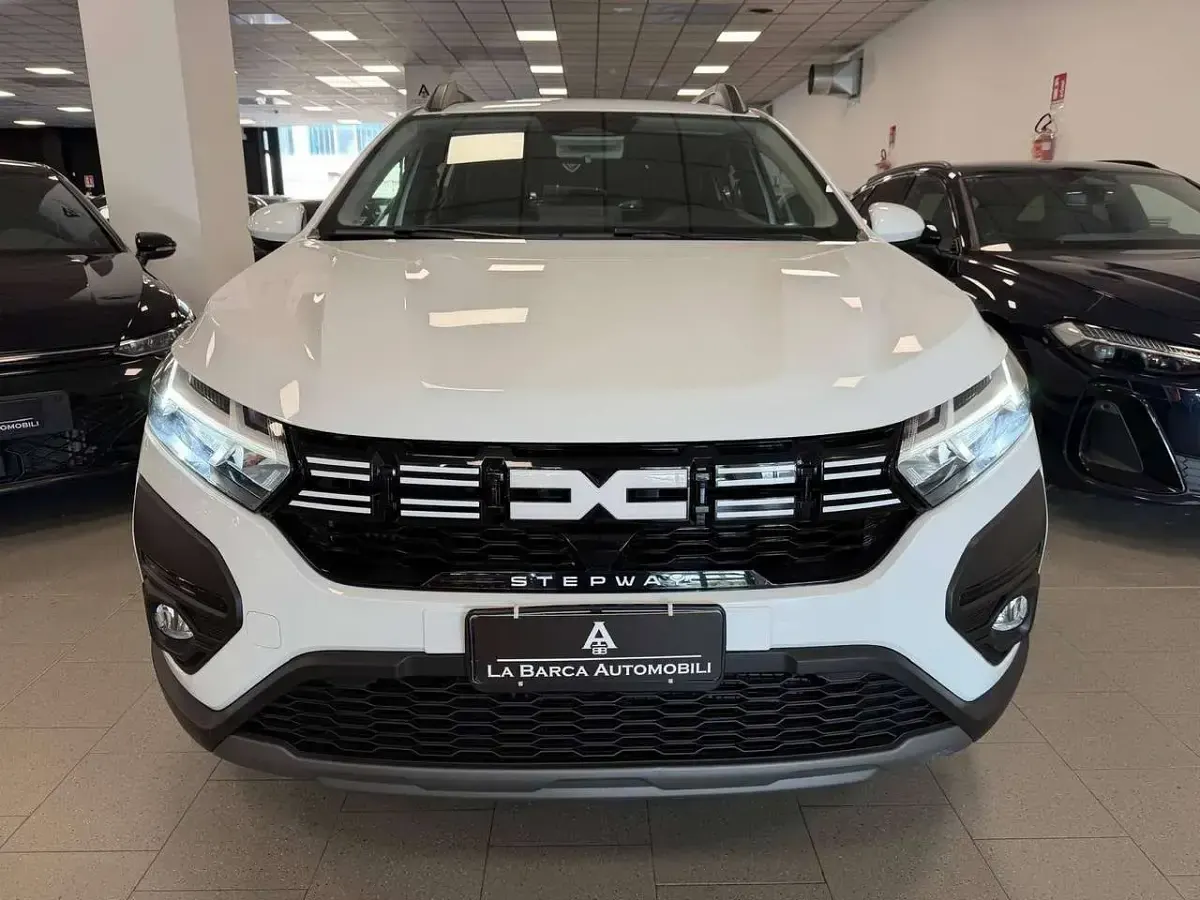 Usata Dacia Sandero Expression 101 CV (74 kW) 2025 Bianco Berlina
