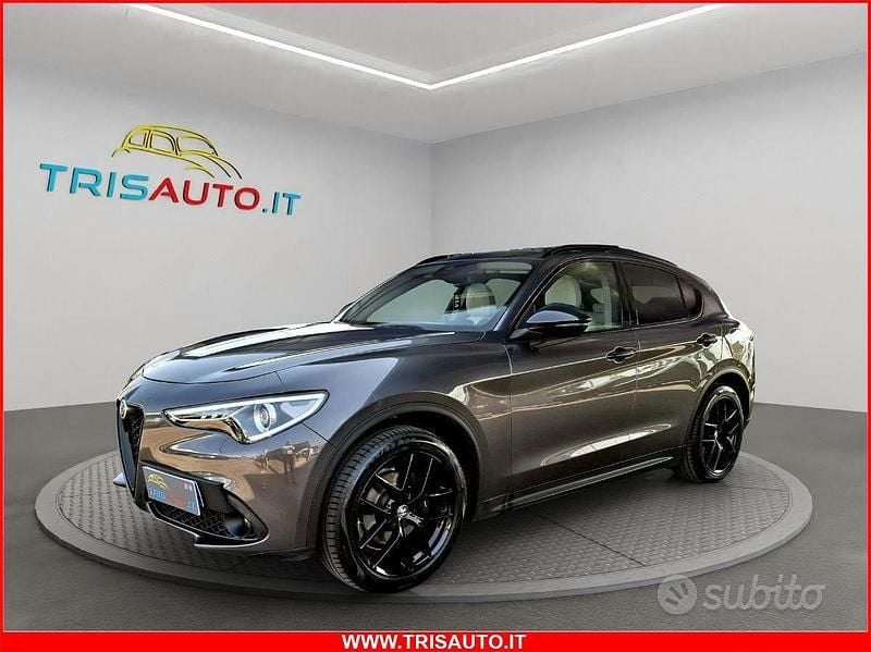Usata Alfa Romeo Stelvio Executive 210 CV (154 kW) 2019 Grigio SUV