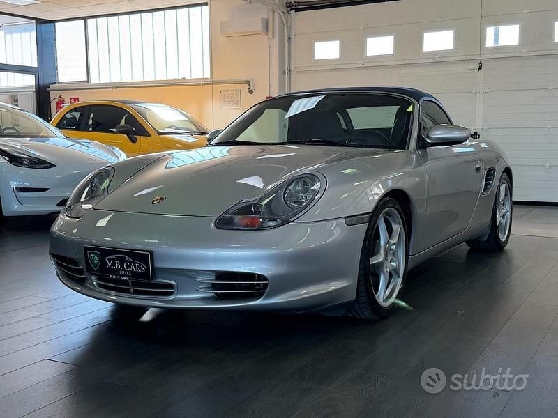 Usata Porsche Boxster 260 CV (191 kW) 2004 Grigio Cabrio