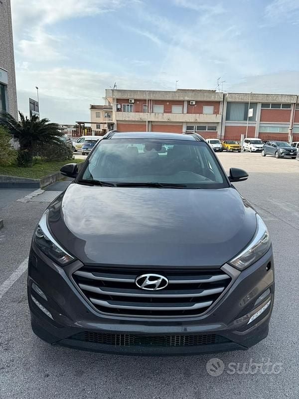 Usata Hyundai Tucson Edition 177 CV (130 kW) 2018 Grigio SUV