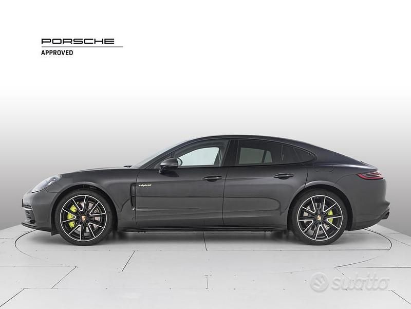 Usata Porsche Panamera 330 CV (242 kW) 2019 Grigio Berlina