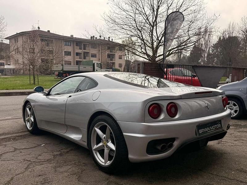 Usata Ferrari 360 400 CV (294 kW) 2002 Grigio Coupé