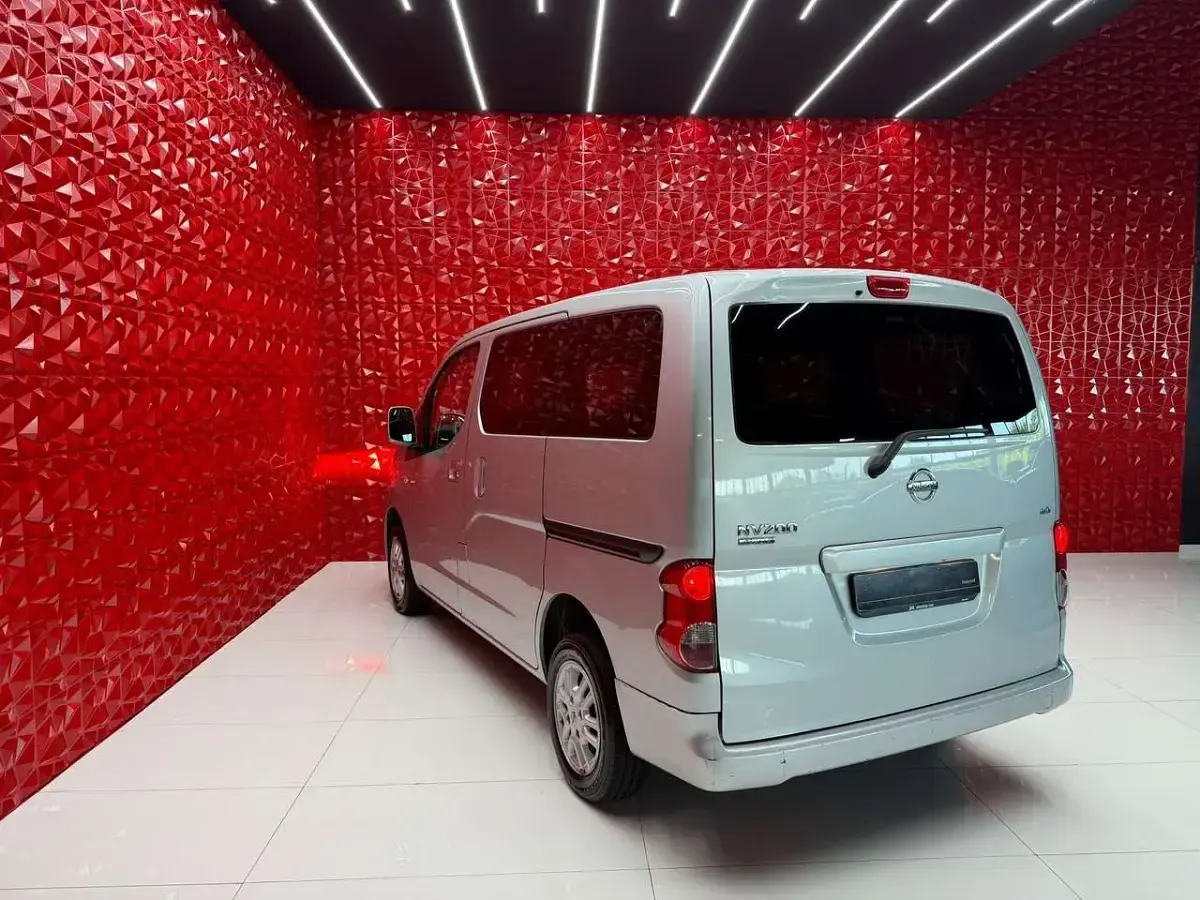 Usata Nissan NV200 150 CV (110 kW) 2013 Grigio Monovolume