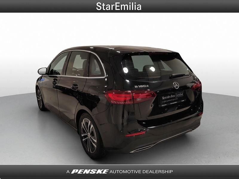 Usata Mercedes B180 Advanced 116 CV (85 kW) 2023 Nero Monovolume