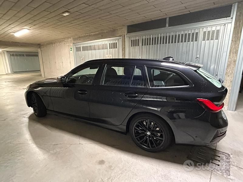 Usata BMW 320 Comfort Edition 190 CV (139 kW) 2020 Nero Station wagon