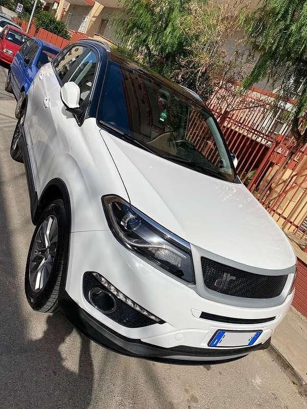 Usata DR DR 6.0 150 CV (110 kW) 2021 Bianco SUV