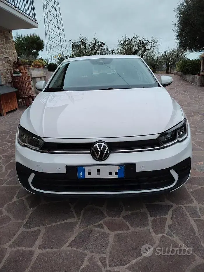 Usata VW Polo 80 CV (58 kW) 2023 Bianco Utilitaria