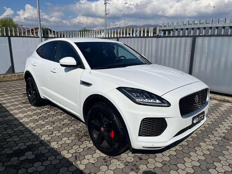 Usata Jaguar E-Pace R-Dynamic 150 CV (110 kW) 2020 Bianco pastello SUV