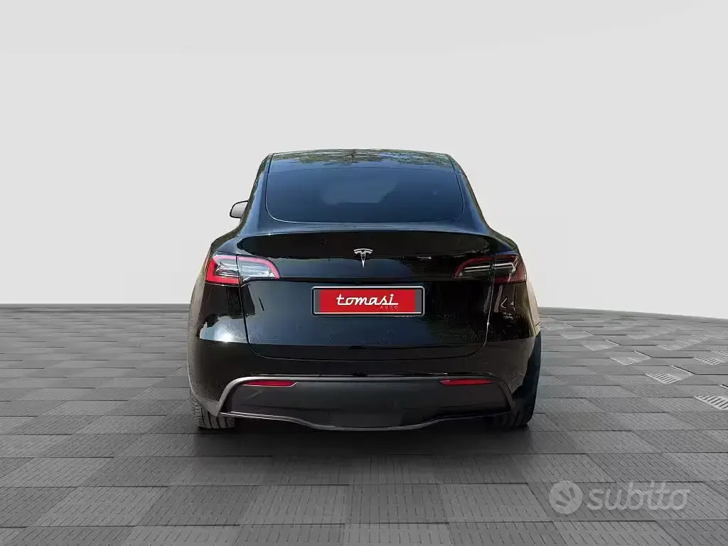 Usata Tesla Model Y Long Range AWD 152 kW (208 CV) 2022 Nero SUV