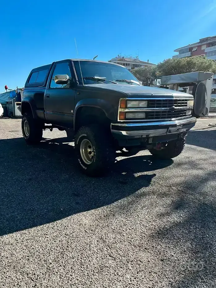 Usata Chevrolet Silverado 211 CV (155 kW) 1989 Nero SUV