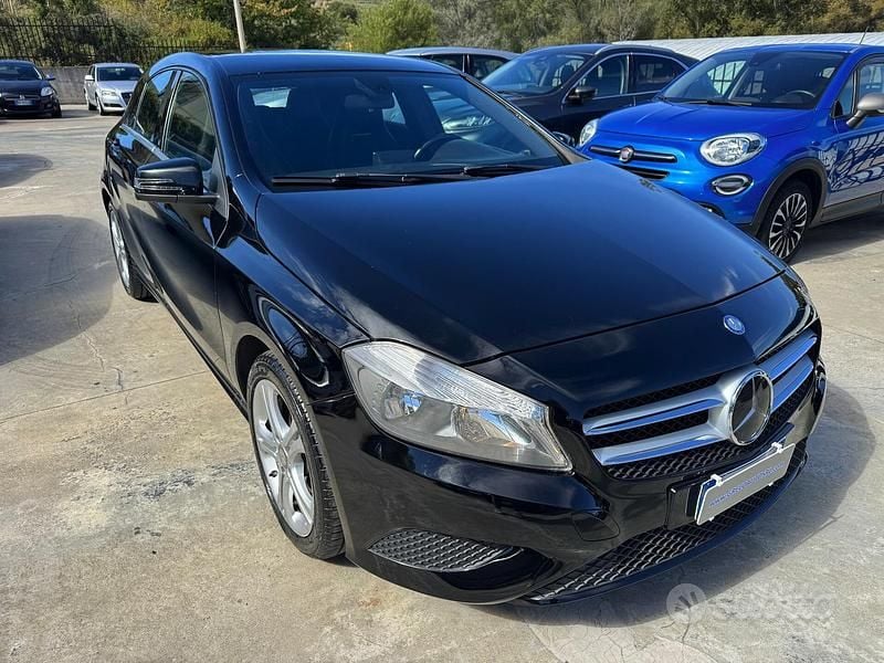 Usata Mercedes A180 109 CV (80 kW) 2014 Nero Berlina