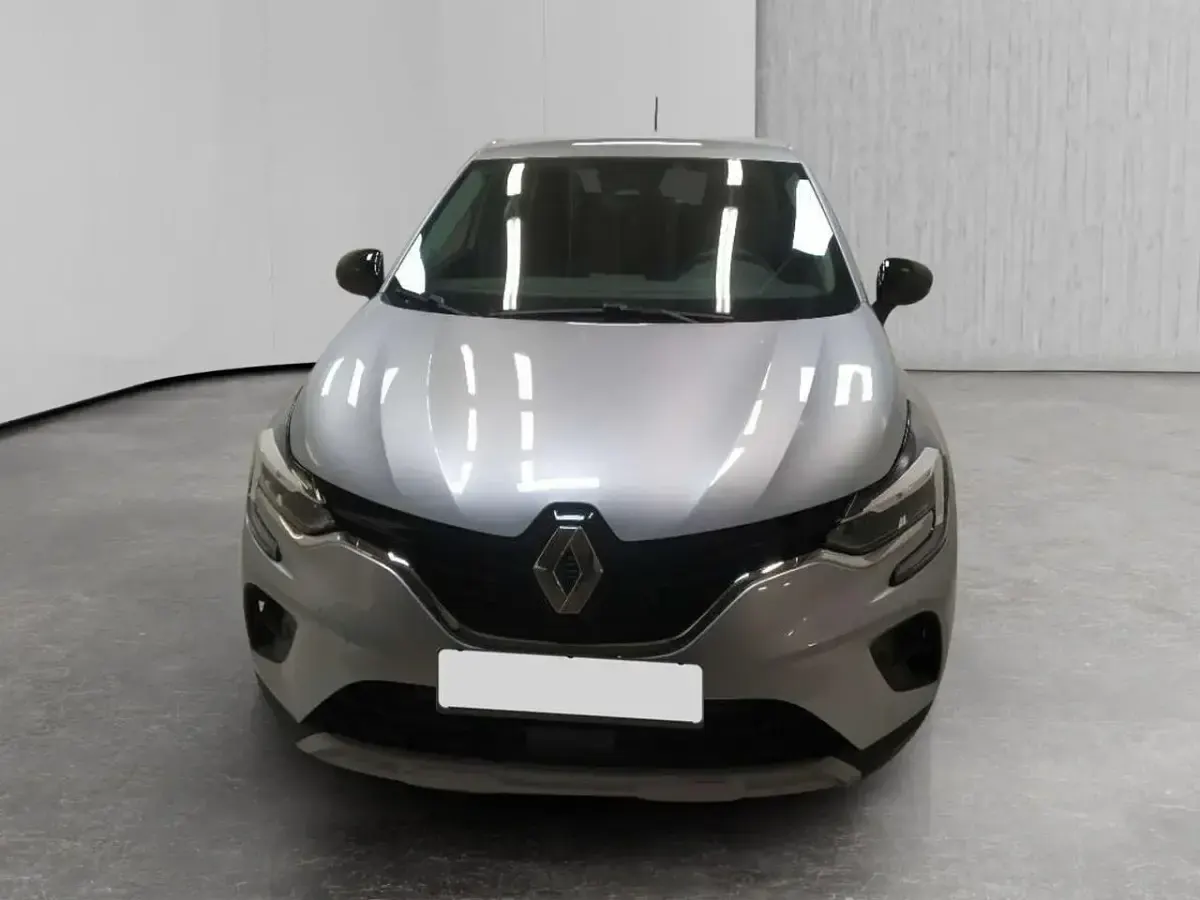 Usata Renault Captur Zen 143 CV (105 kW) 2021 Argento SUV