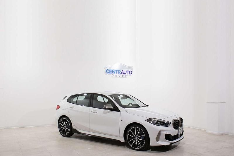 Usata BMW M135 306 CV (225 kW) 2022 Bianco Utilitaria