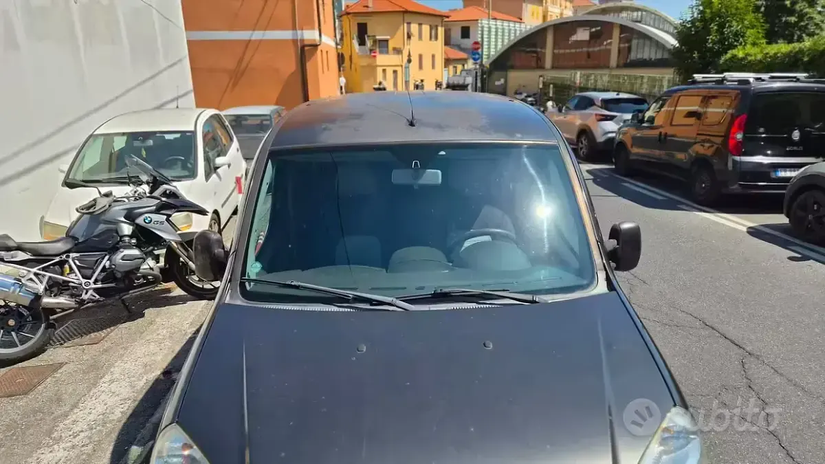 Usata Fiat Doblò Dynamic 120 CV (88 kW) 2009 Grigio Monovolume