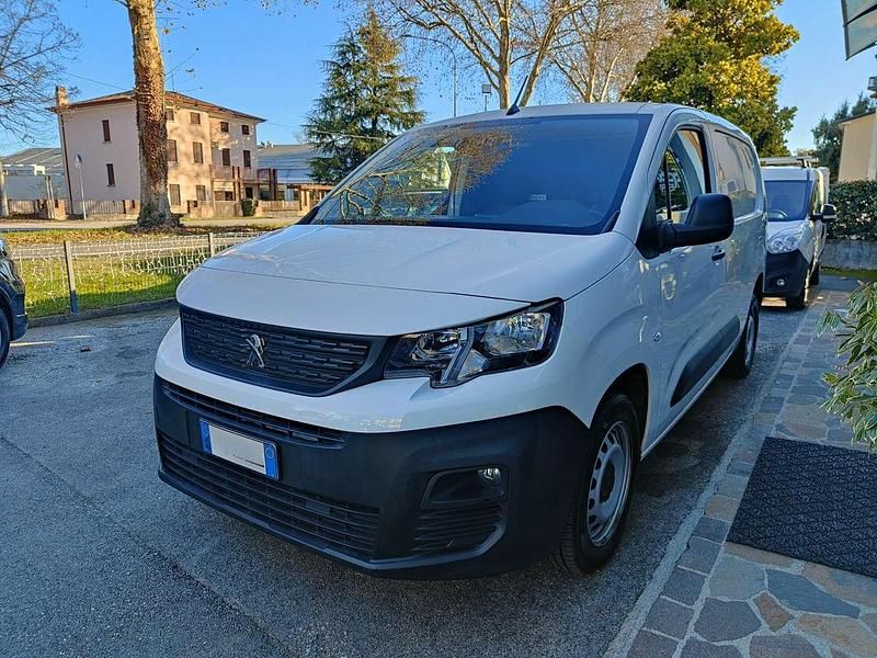 Usata Peugeot Partner Premium 102 CV (75 kW) 2022 Bianco bianchisa Monovolume