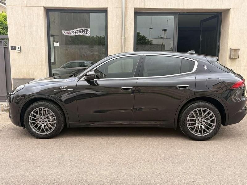 Begagnad Maserati Grecale GT 250 HK (183 kW) 2024 Svart SUV
