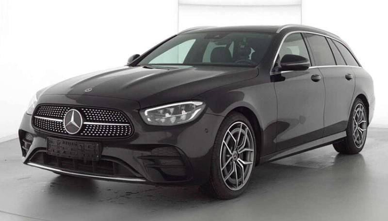 Usata Mercedes E220 Premium 200 CV (147 kW) 2022 Nero Station wagon