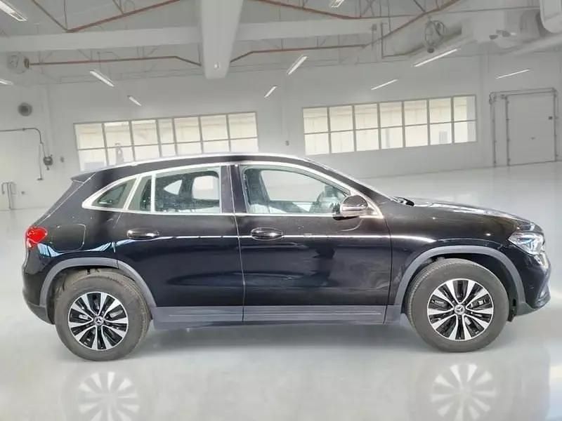 Usata Mercedes GLA250 Business 160 CV (117 kW) 2022 Nero SUV