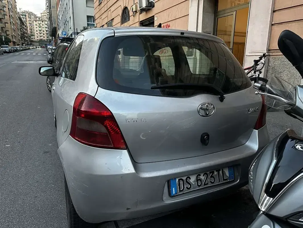 Begagnad Toyota Yaris Sol 75 HK (55 kW) 2008 Halvkombi