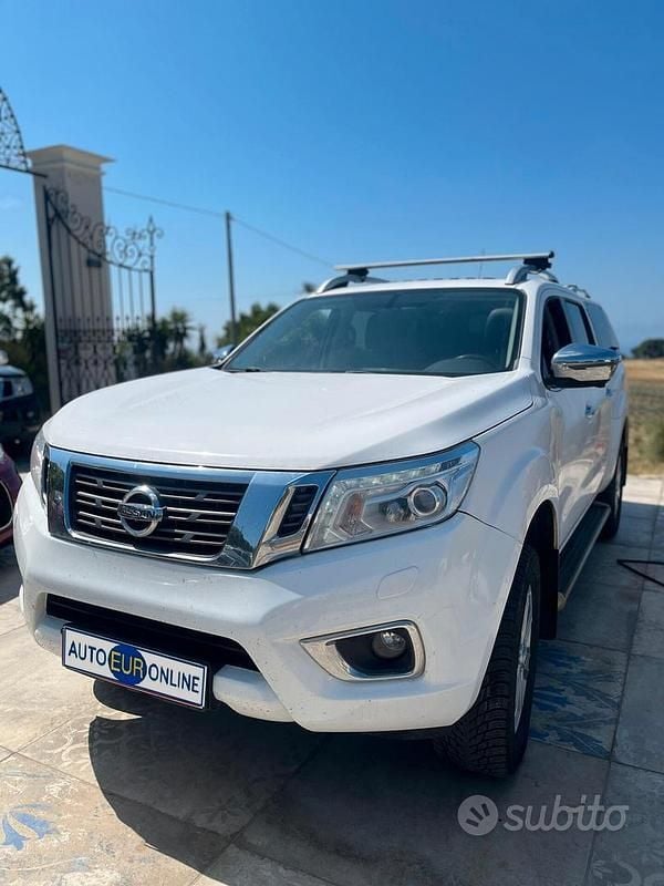 Usata Nissan Navara N-Connecta 190 CV (139 kW) 2016 Bianco Pick-up