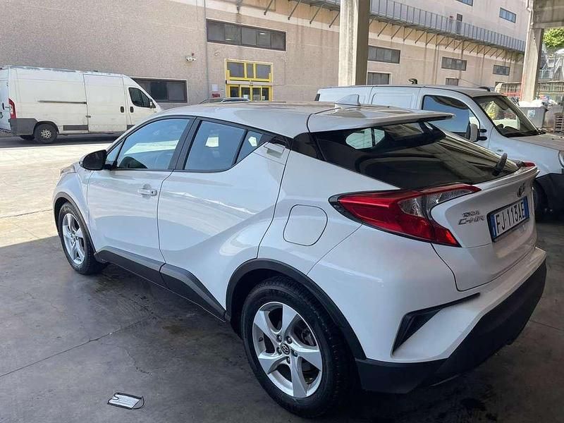 Usata Toyota C-HR Style 98 CV (72 kW) 2017 SUV