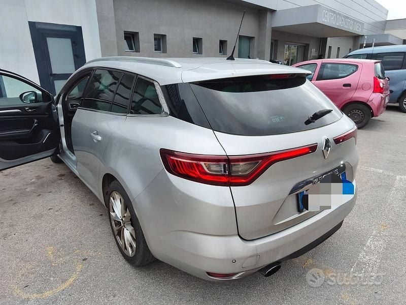 Usata Renault Mégane 116 CV (85 kW) 2018 Grigio SUV
