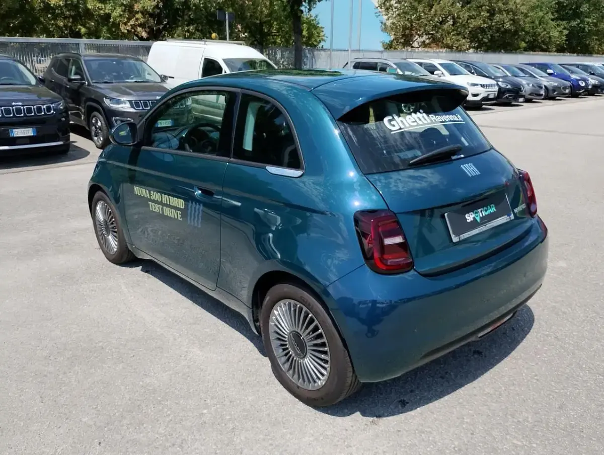 Nuova Fiat 500 65 CV (47 kW) 2025 Blu Utilitaria