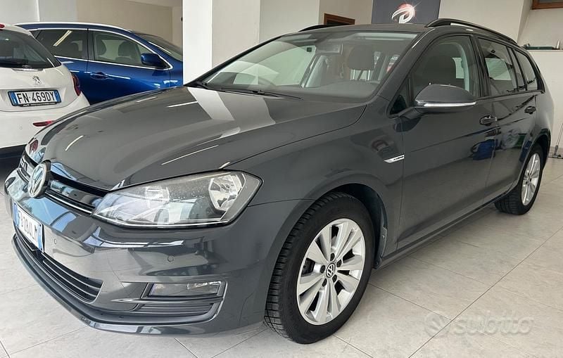 Usata VW Golf VII 110 CV (80 kW) 2015 Nero Station wagon