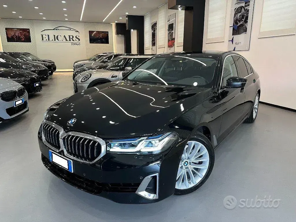 Usata BMW 520 Luxury Line 190 CV (139 kW) 2022 Nero metallizzato Berlina