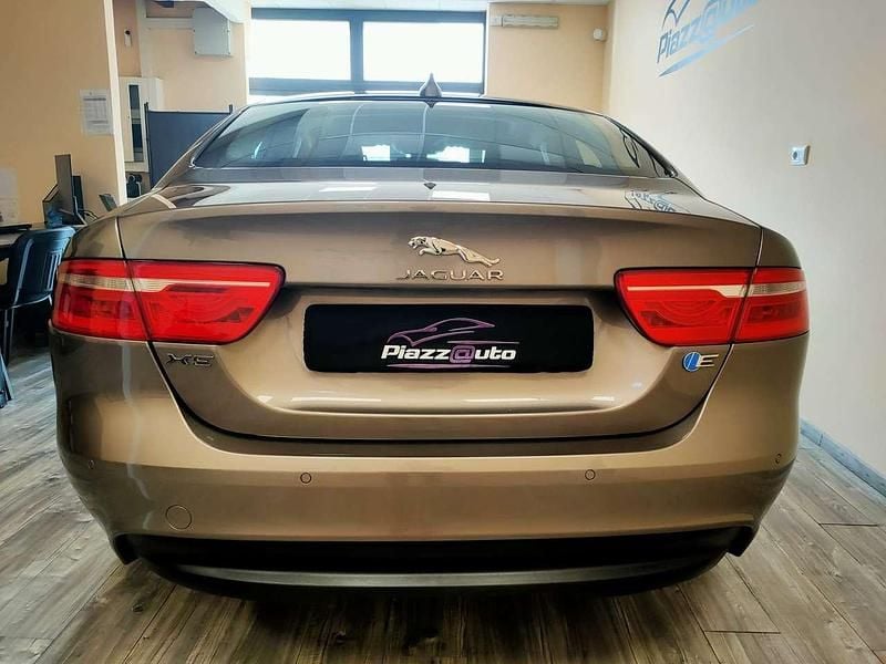 Usata Jaguar XE Business Edition 163 CV (119 kW) 2017 Other Berlina