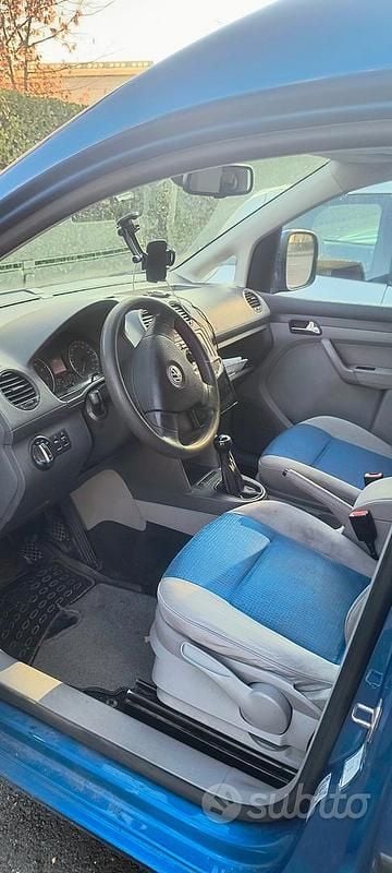 Usata VW Caddy 109 CV (80 kW) 2008 Blu Monovolume