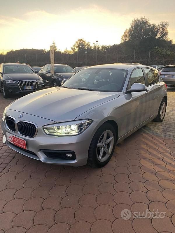 Usata BMW 118 Advantage 150 CV (110 kW) 2019 Grigio Utilitaria